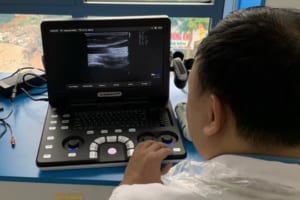 cx-ban-giao-may-sieu-am-xach-tay-doppler-vinno-a5-bv-medlatec