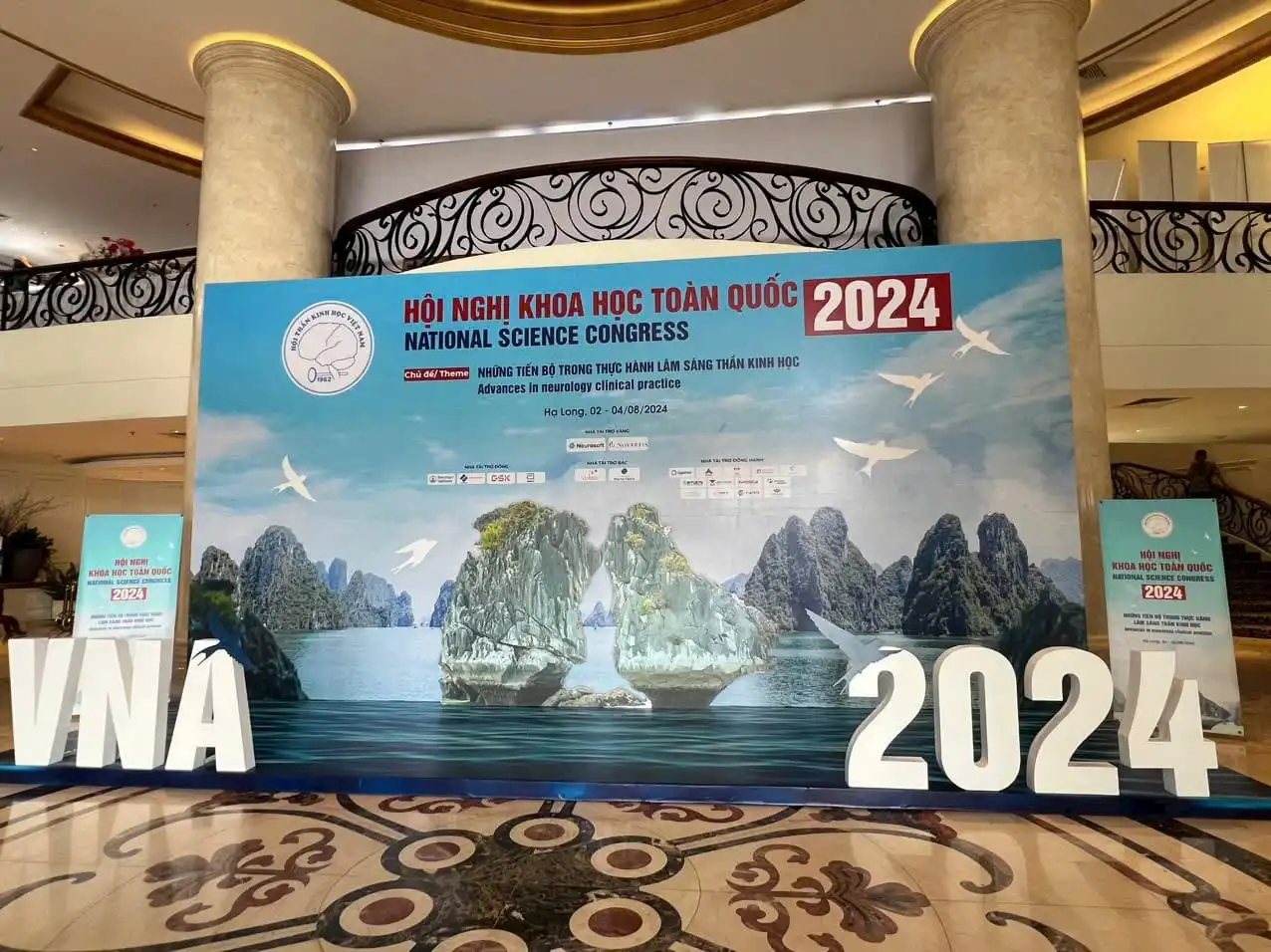 cong ty CX tham du hoi nghi khoa hoc than kinh 2024