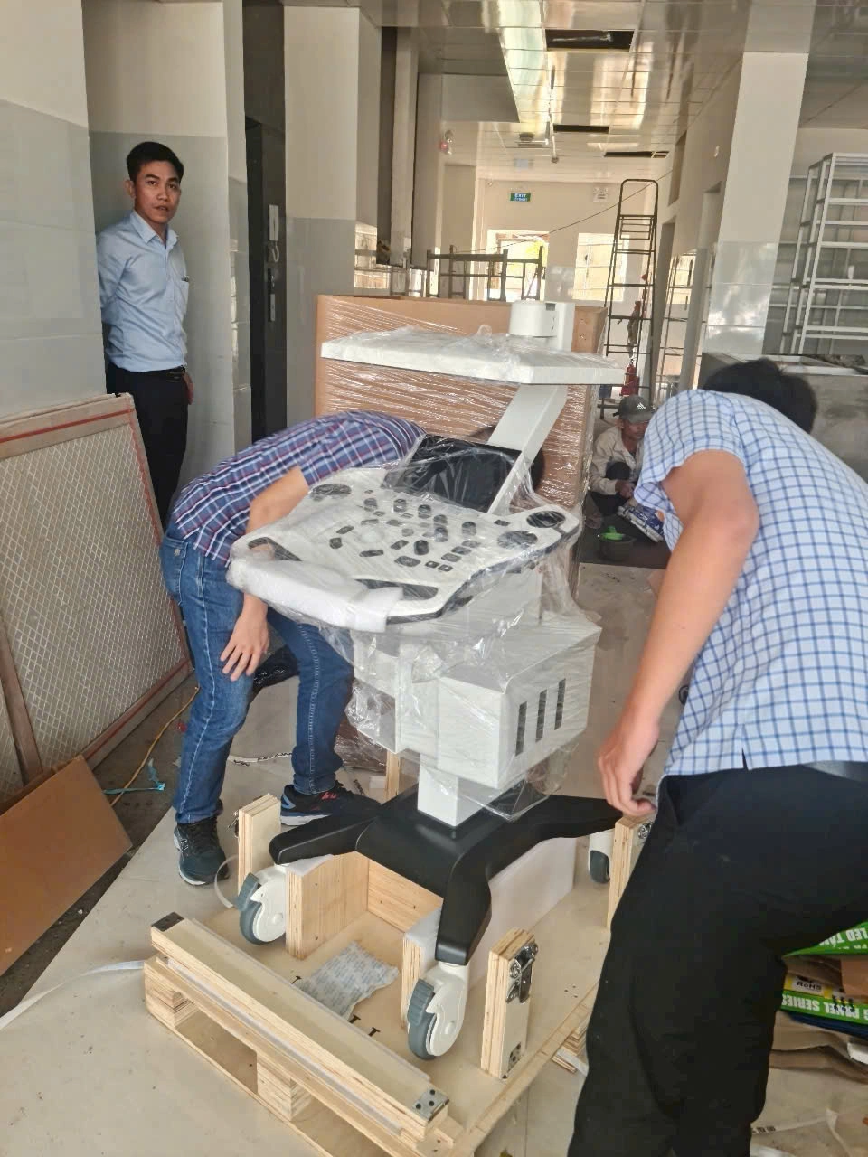 lắp máy siêu âm AI cho phòng khám tại Miền Trung