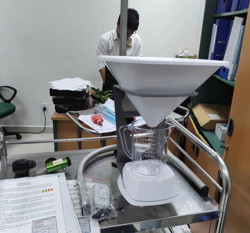 bàn giao máy niệu dòng đồ Danflow 3000 plus cho quy bệnh viện