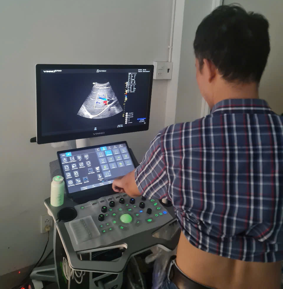 lắp máy siêu âm Vinno R700 cho BS tại Đắk Lắk