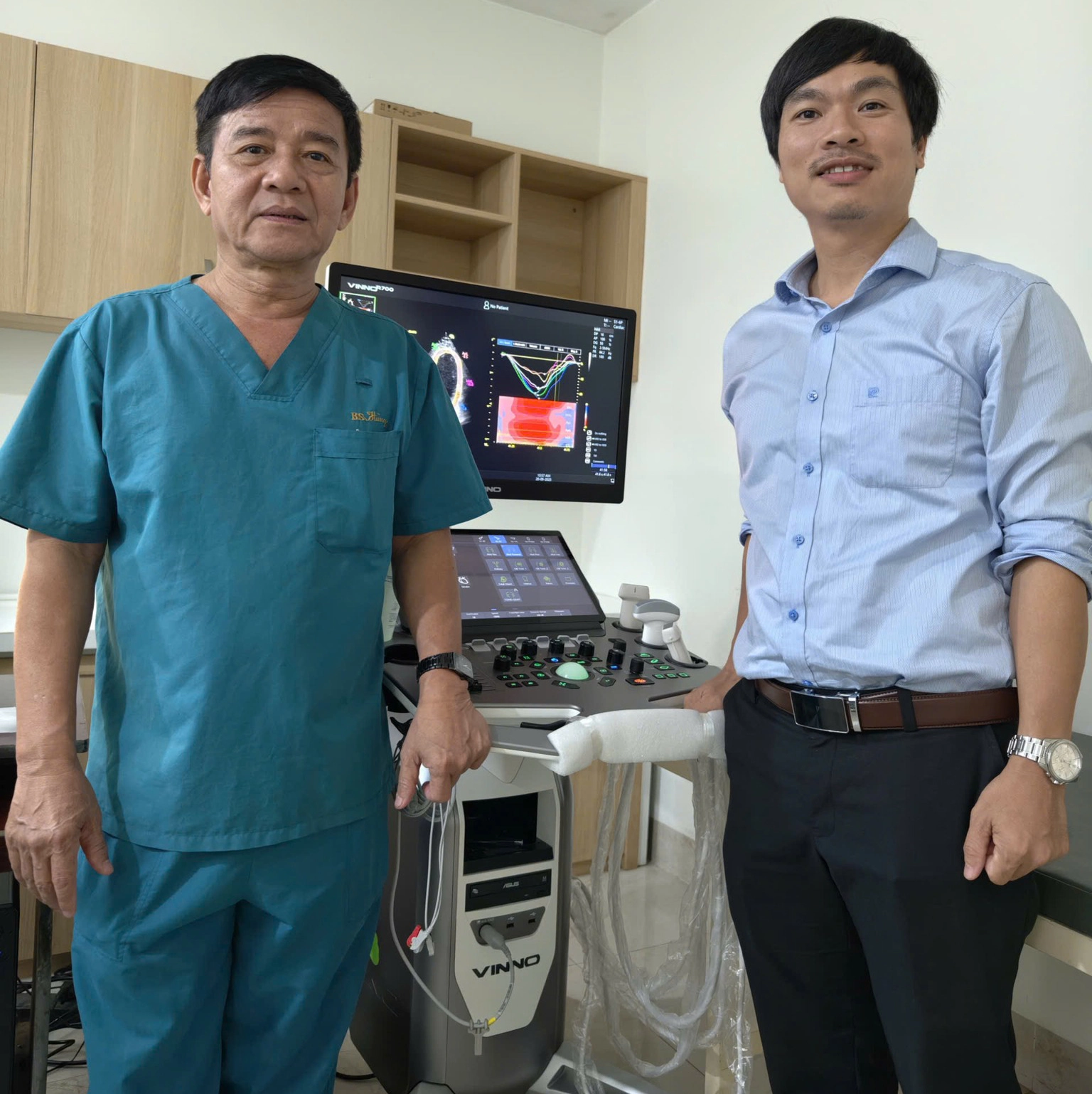 lắp máy siêu âm Vinno R700 cho BS tại Đắk Lắk