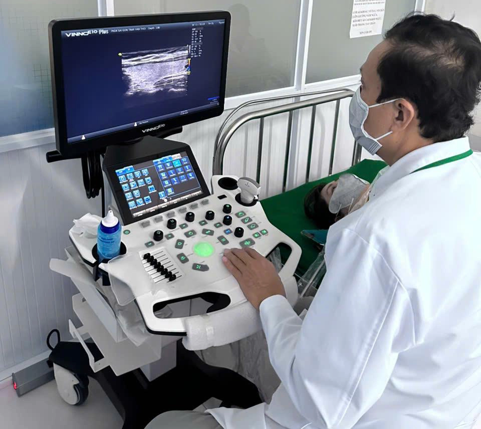 lắp máy siêu âm VinnoE10plus tại cà mau