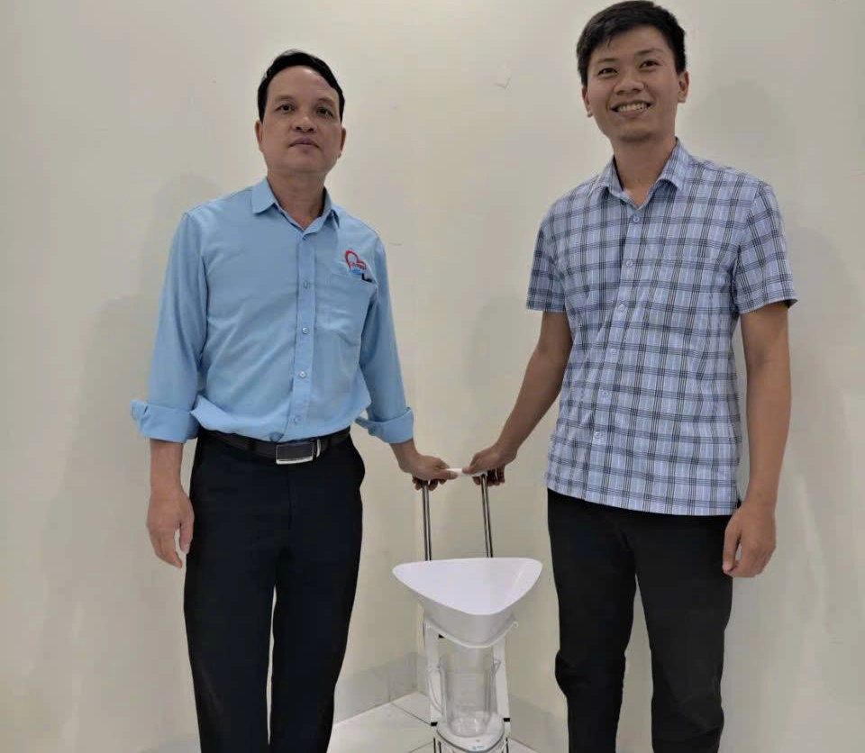 Lắp đặt máy niệu dòng Uroflow MMT tại Nha Trang