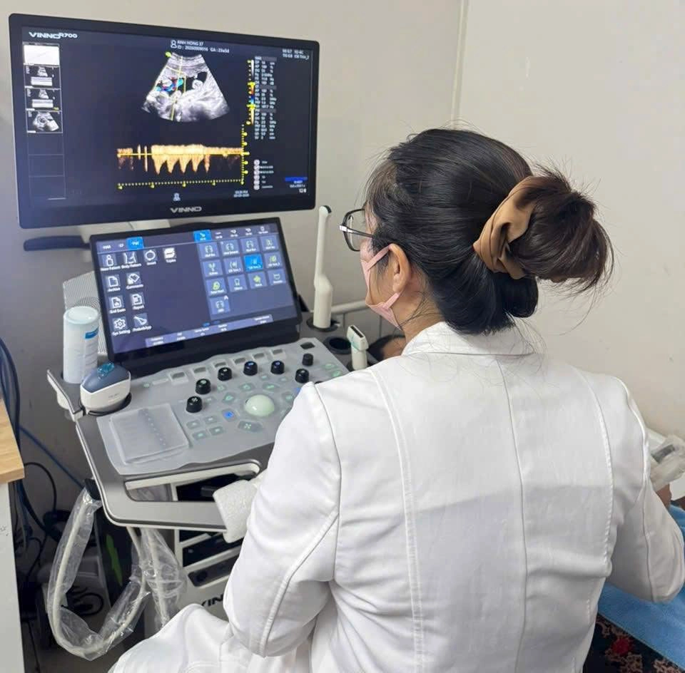 lắp đặt máy siêu âm Vinno R700 cho phòng khám đa khoa tại Miền Nam